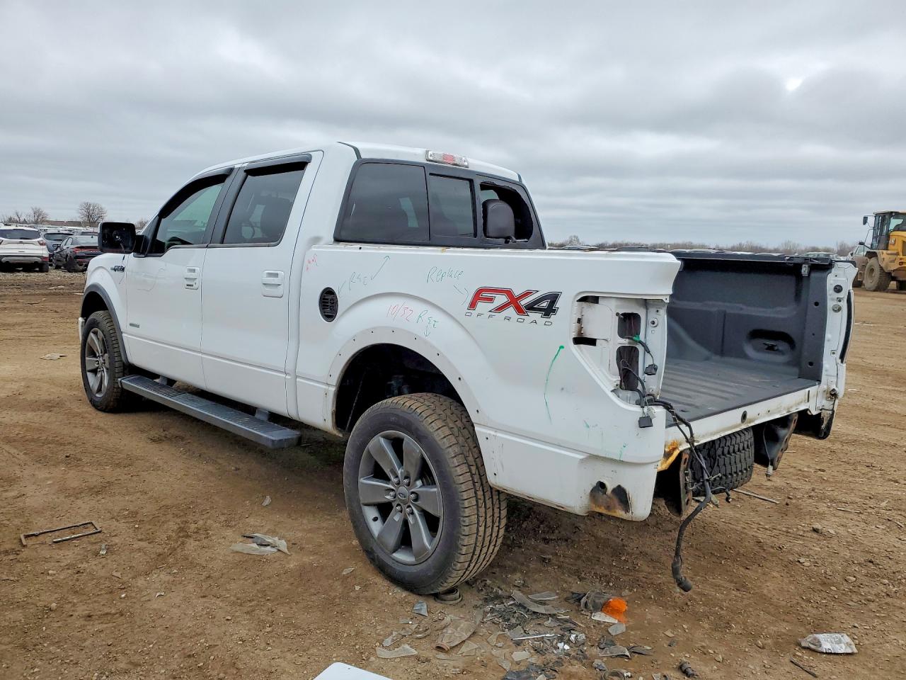 2013 FORD F150 SUPERCREW photo 2