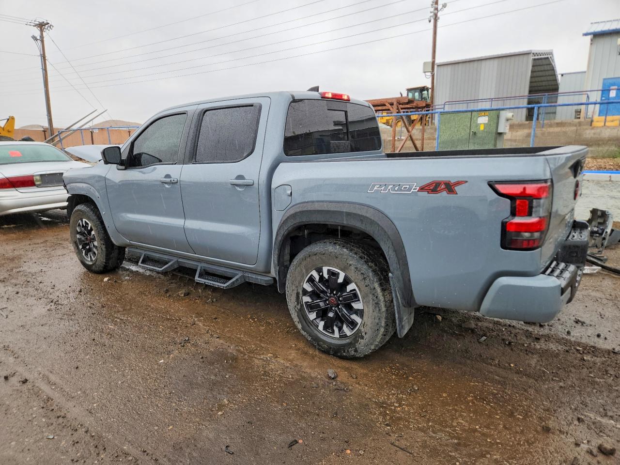 2024 NISSAN FRONTIER PRO-4X photo 3