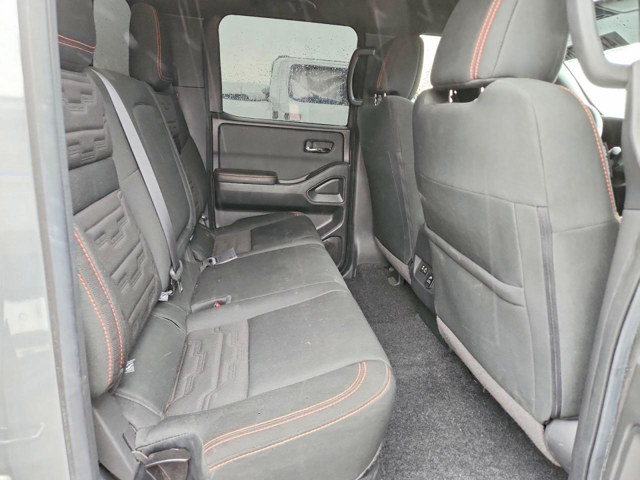 2024 NISSAN FRONTIER PRO-4X photo 19