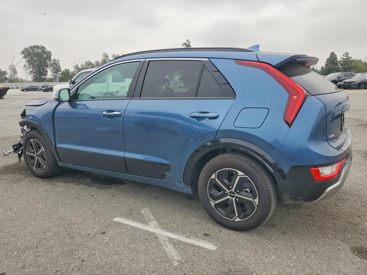 2025 KIA NIRO SX photo 3