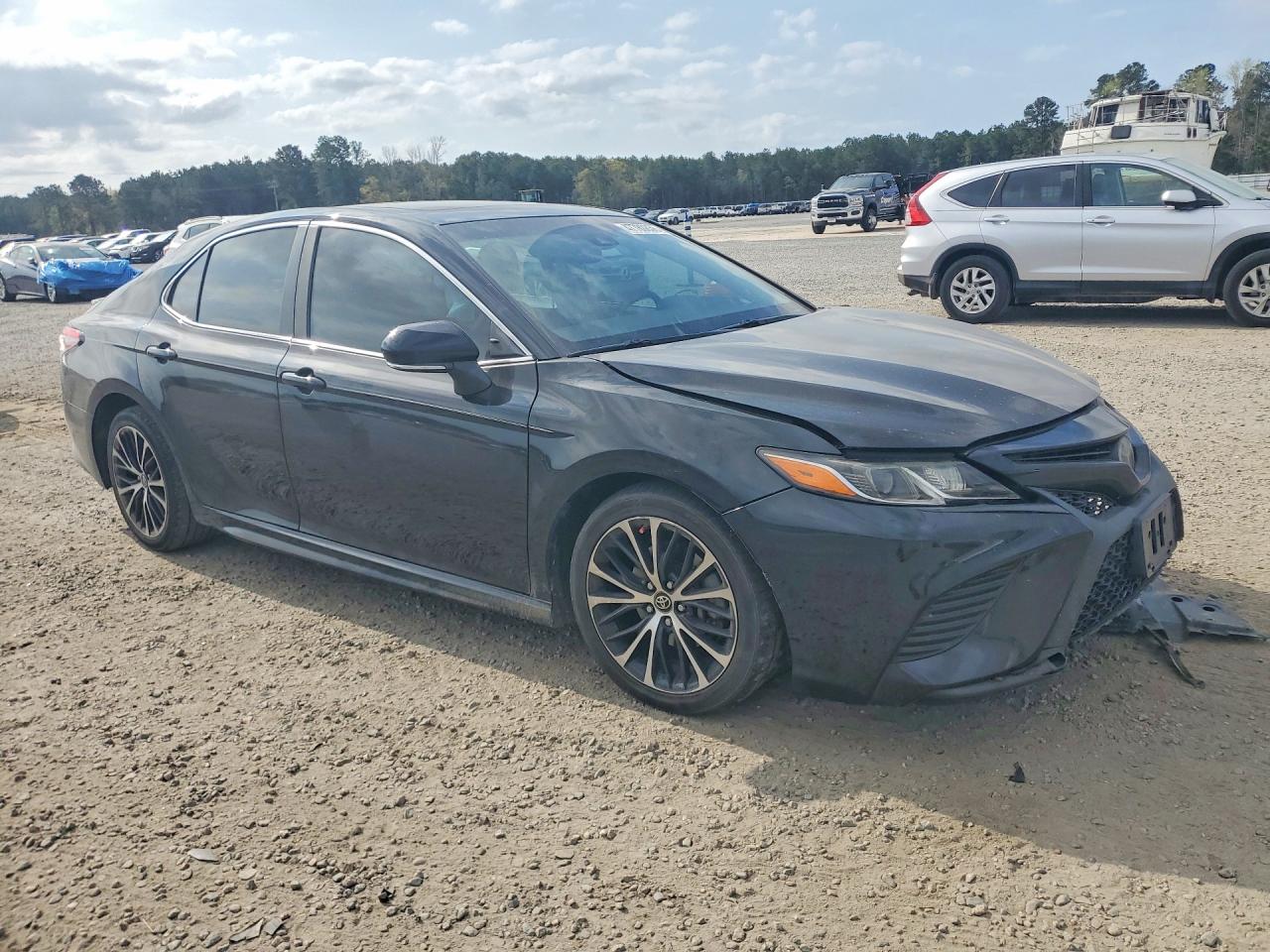 2018 TOYOTA CAMRY SE photo 7
