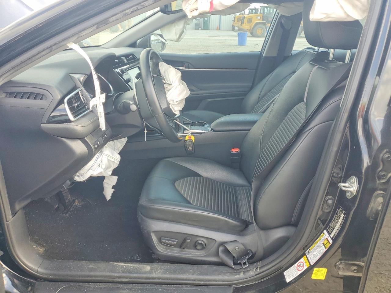 2018 TOYOTA CAMRY SE photo 13