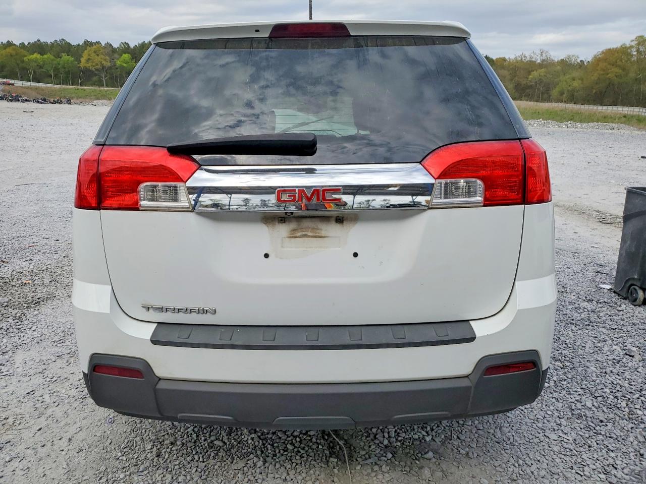 2015 GMC TERRAIN SLE photo 16