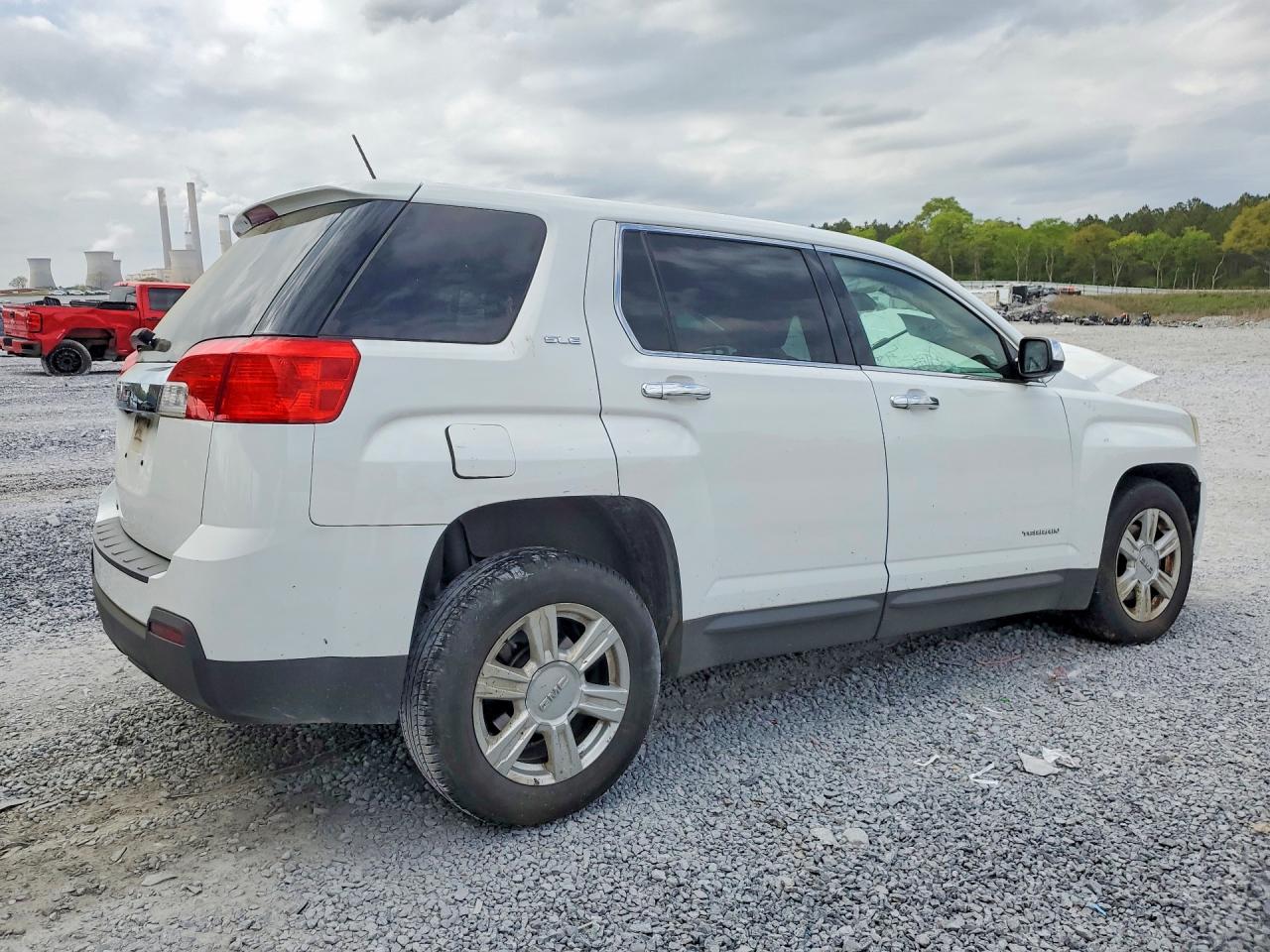 2015 GMC TERRAIN SLE photo 7