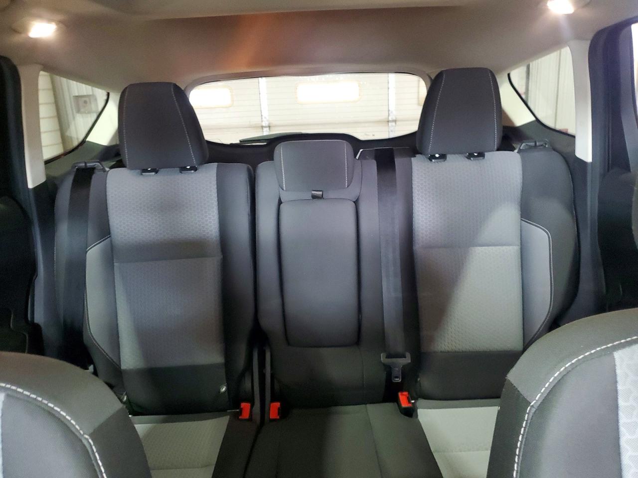 2017 FORD ESCAPE SE photo 19