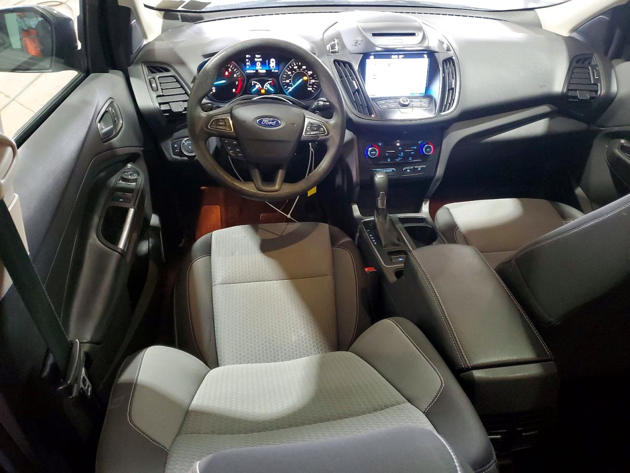 2017 FORD ESCAPE SE photo 15