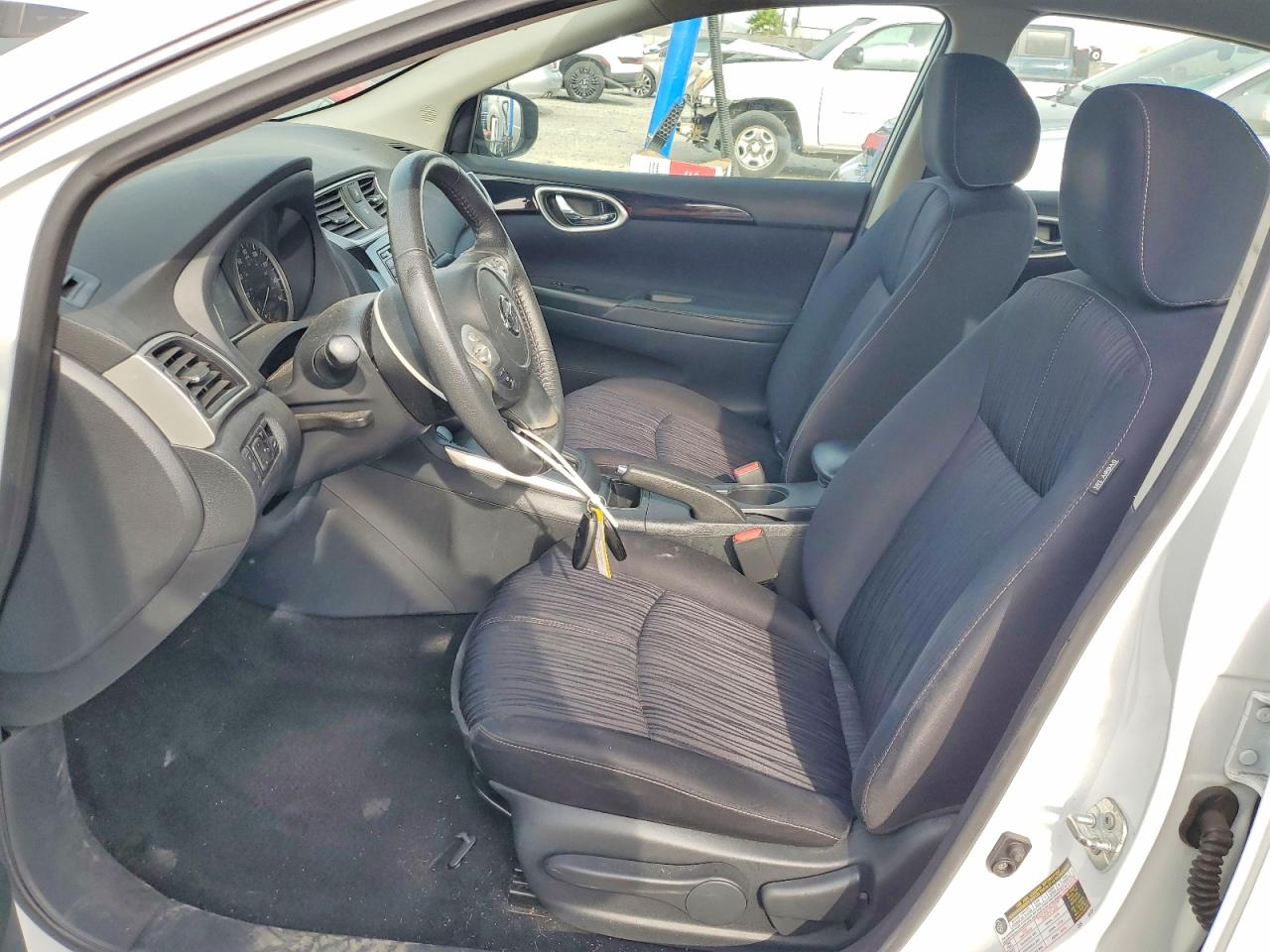 2016 NISSAN SENTRA SV photo 7
