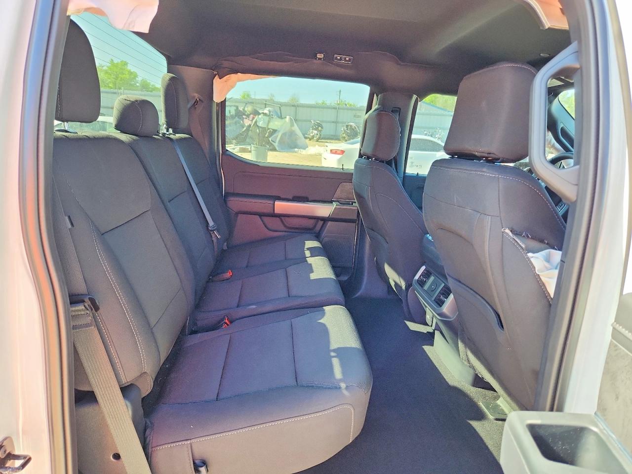 2025 FORD F150 XLT photo 19