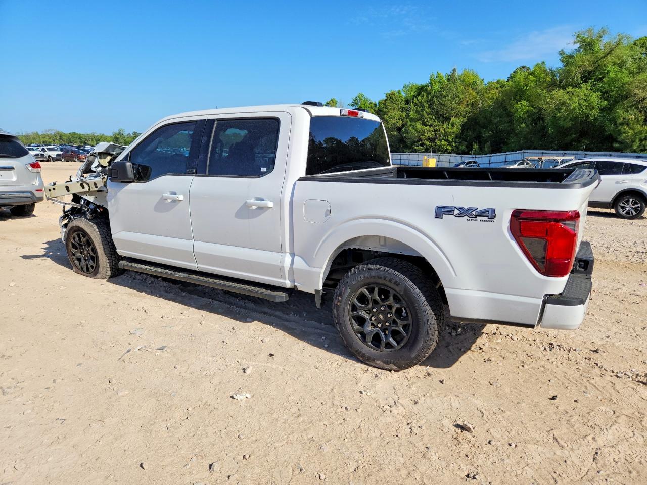 2025 FORD F150 XLT photo 3