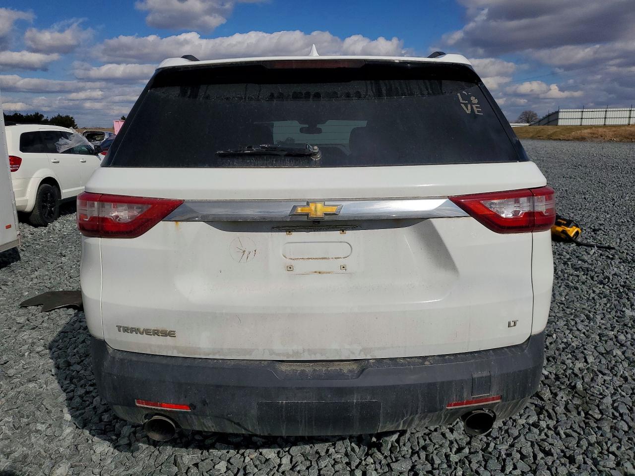 2019 CHEVROLET TRAVERSE LT photo 11