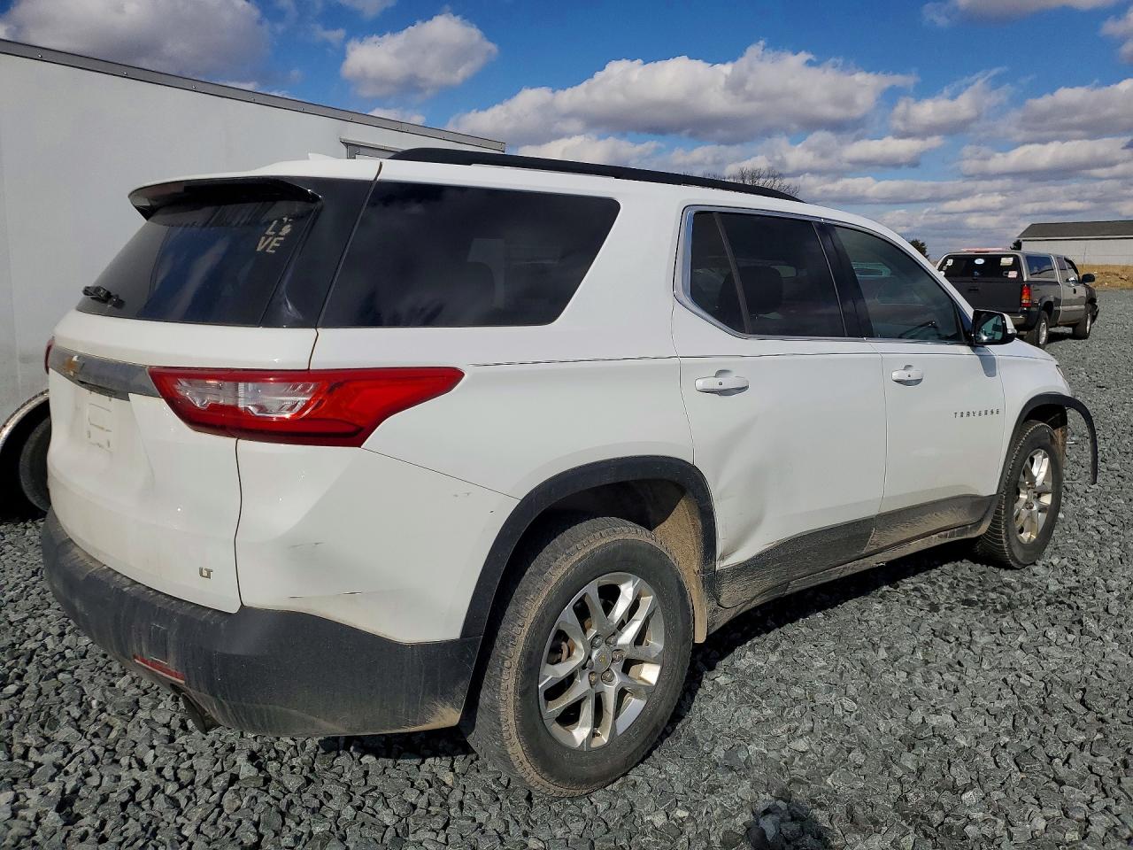 2019 CHEVROLET TRAVERSE LT photo 5