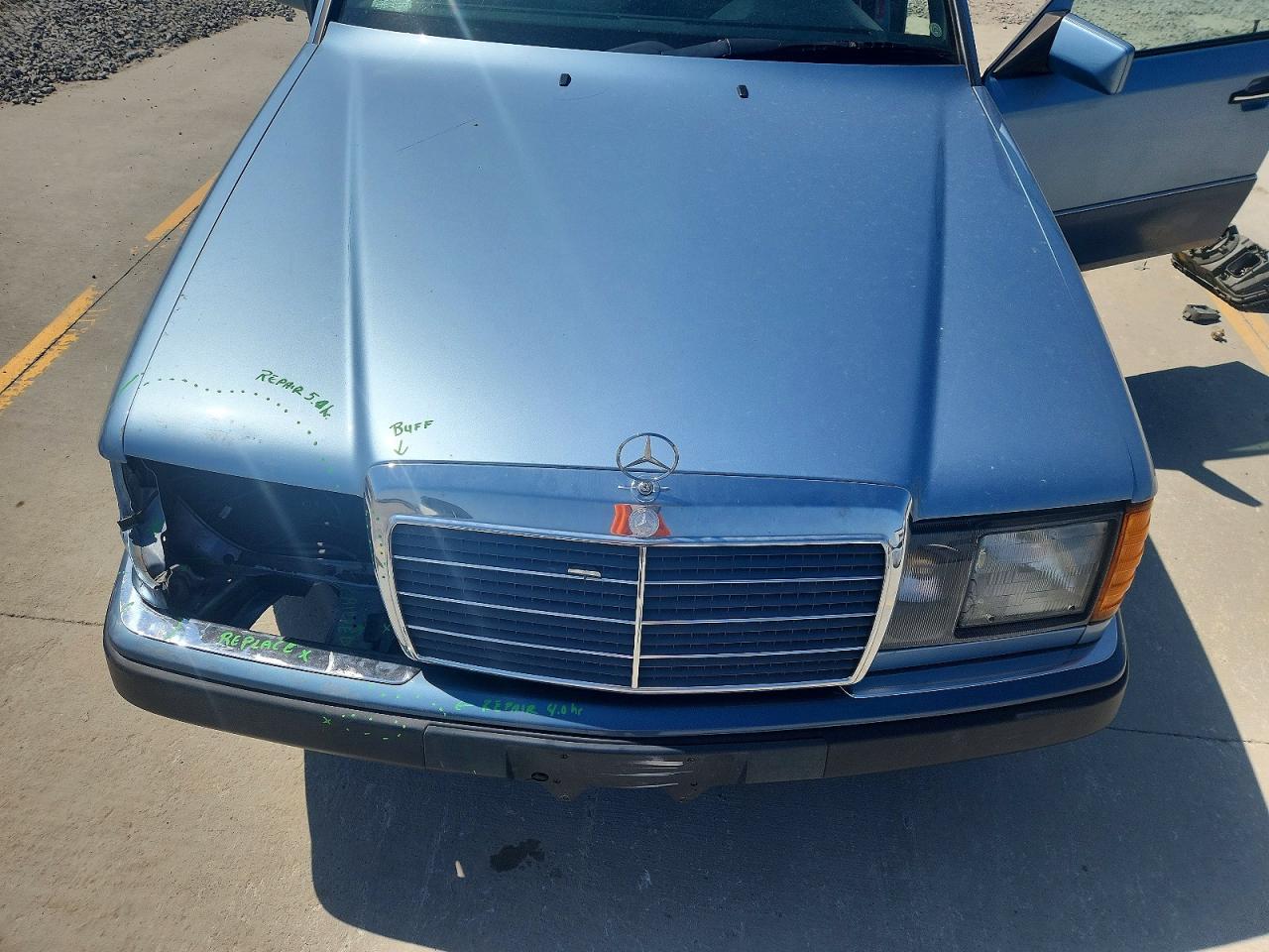 1993 MERCEDES-BENZ 300 D photo 21
