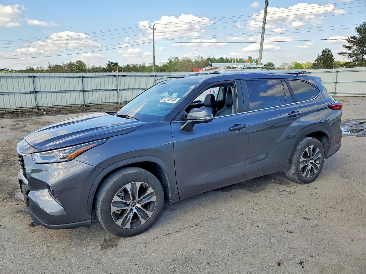 2023 TOYOTA HIGHLANDER