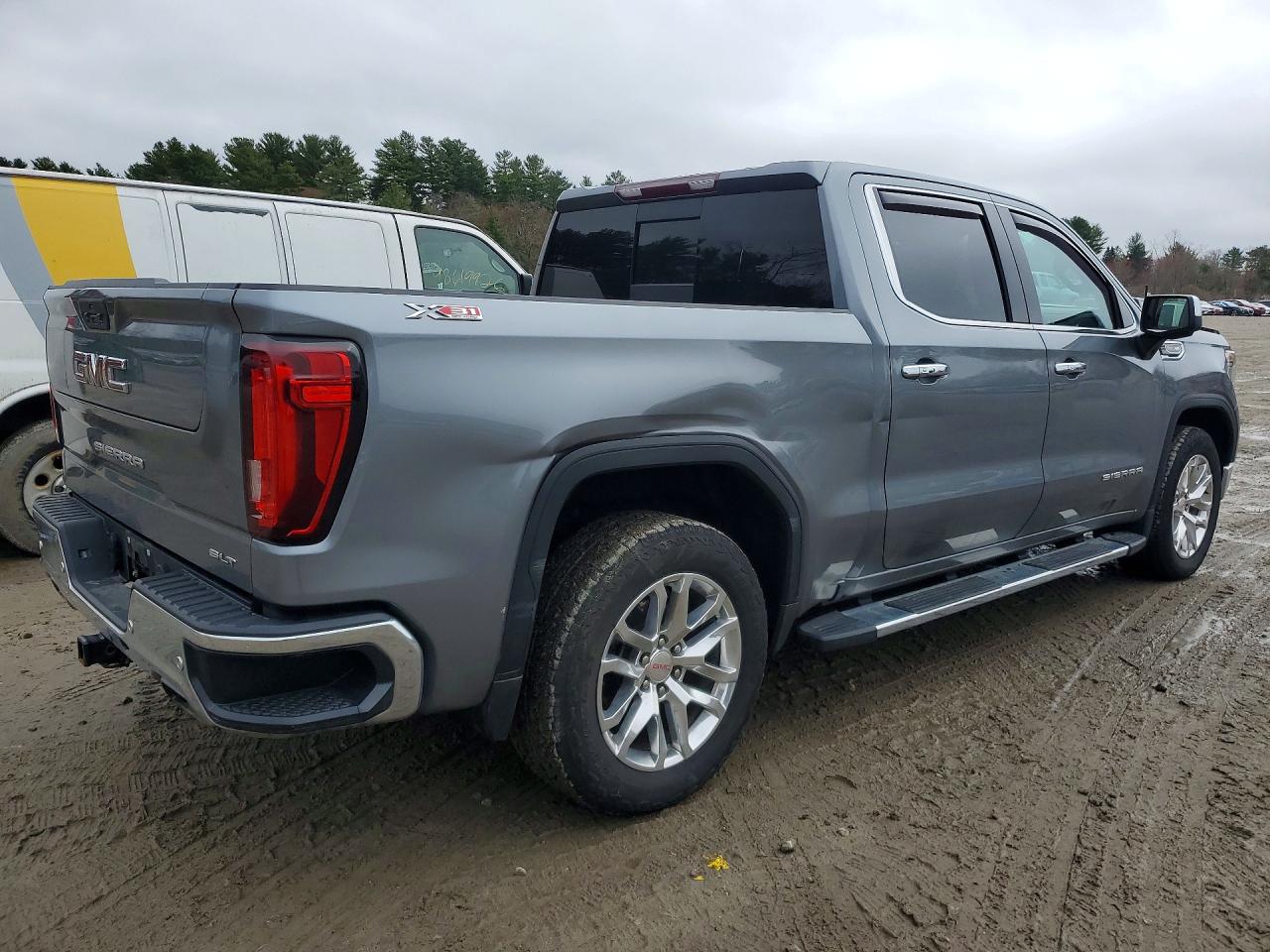 2020 GMC SIERRA K1500 SLT photo 5