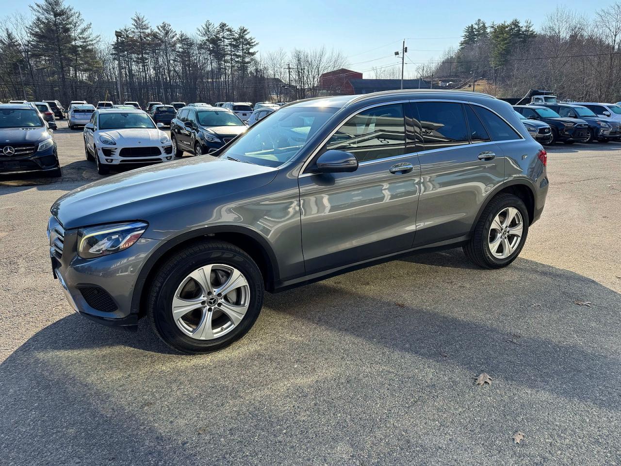 2017 MERCEDES-BENZ GLC 300 4MATIC photo 2