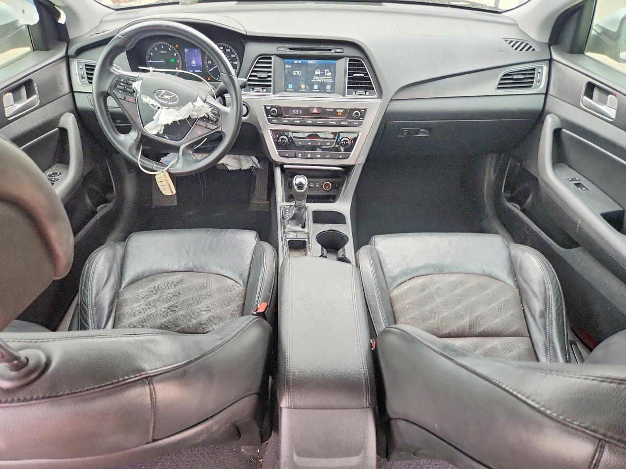 2017 HYUNDAI SONATA SPORT photo 15