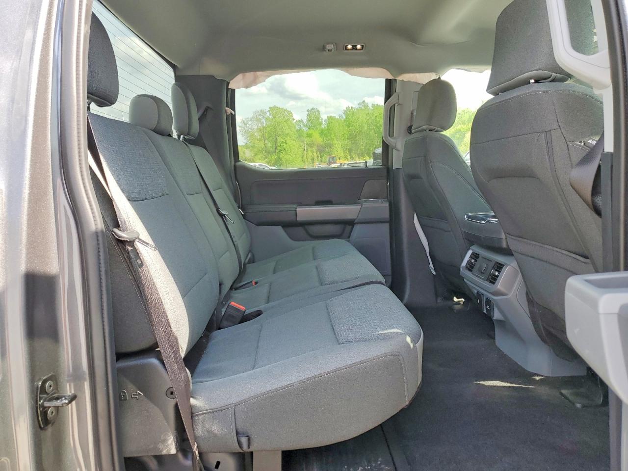 2024 FORD F150 XLT photo 19