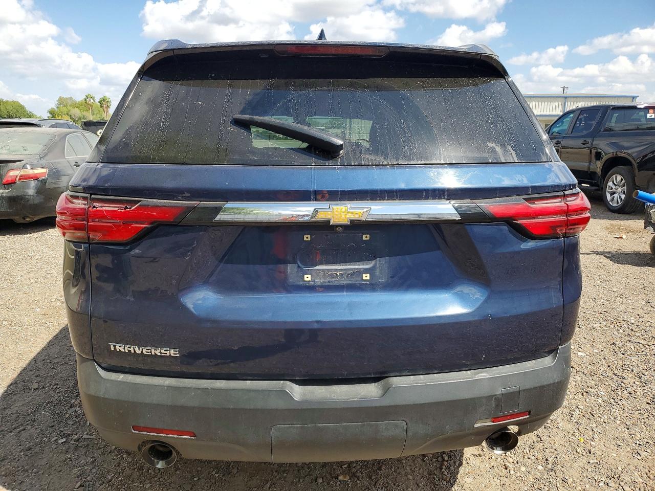 2023 CHEVROLET TRAVERSE LS photo 11