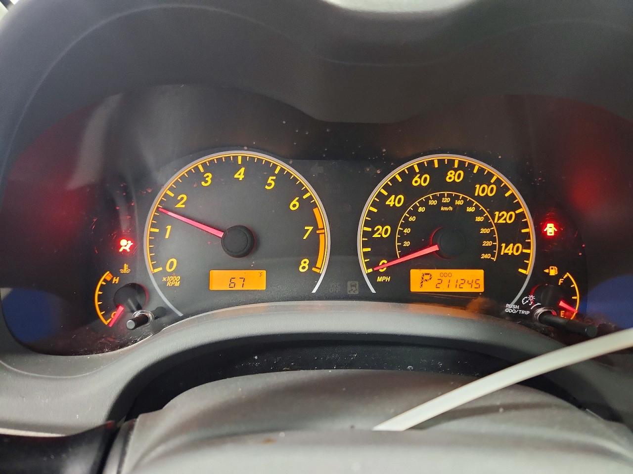 2010 TOYOTA COROLLA LE photo 17