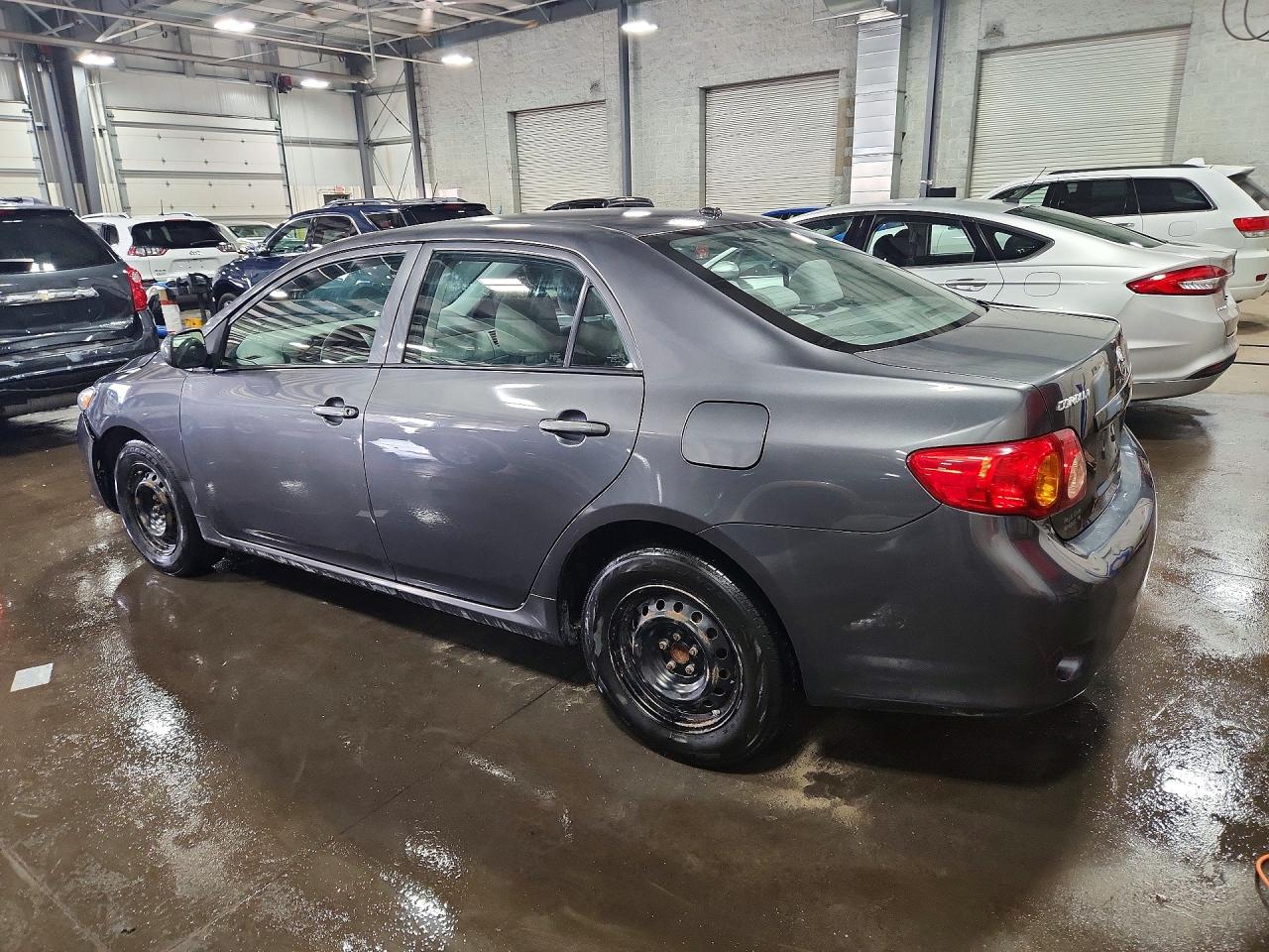 2010 TOYOTA COROLLA LE photo 3