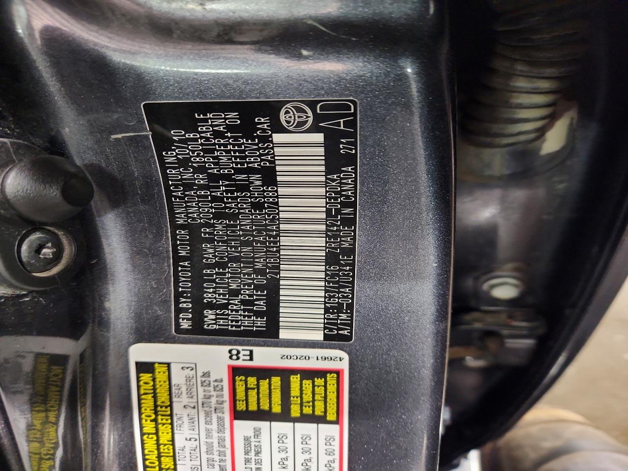 2010 TOYOTA COROLLA LE photo 23