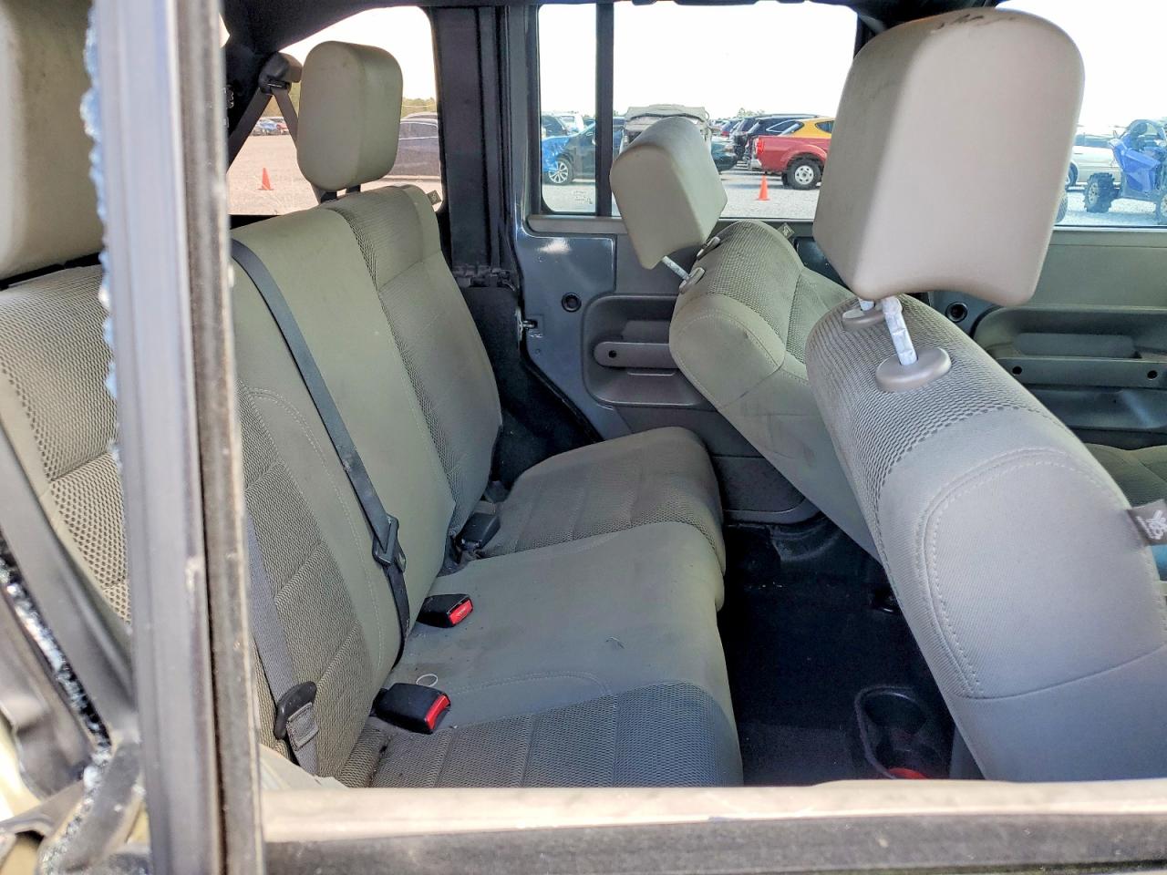 2007 JEEP WRANGLER SAHARA photo 21