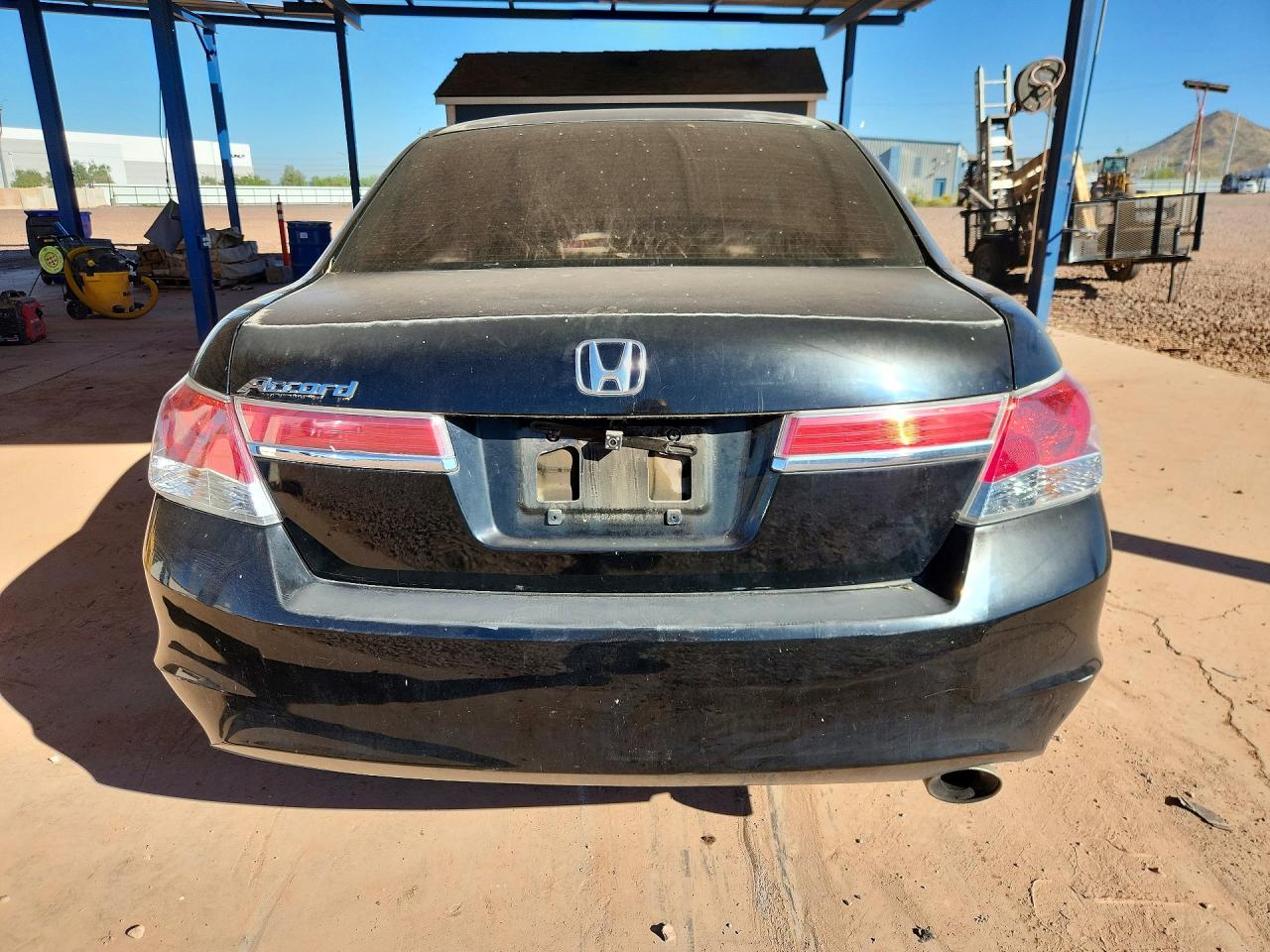 2012 HONDA ACCORD LX photo 11