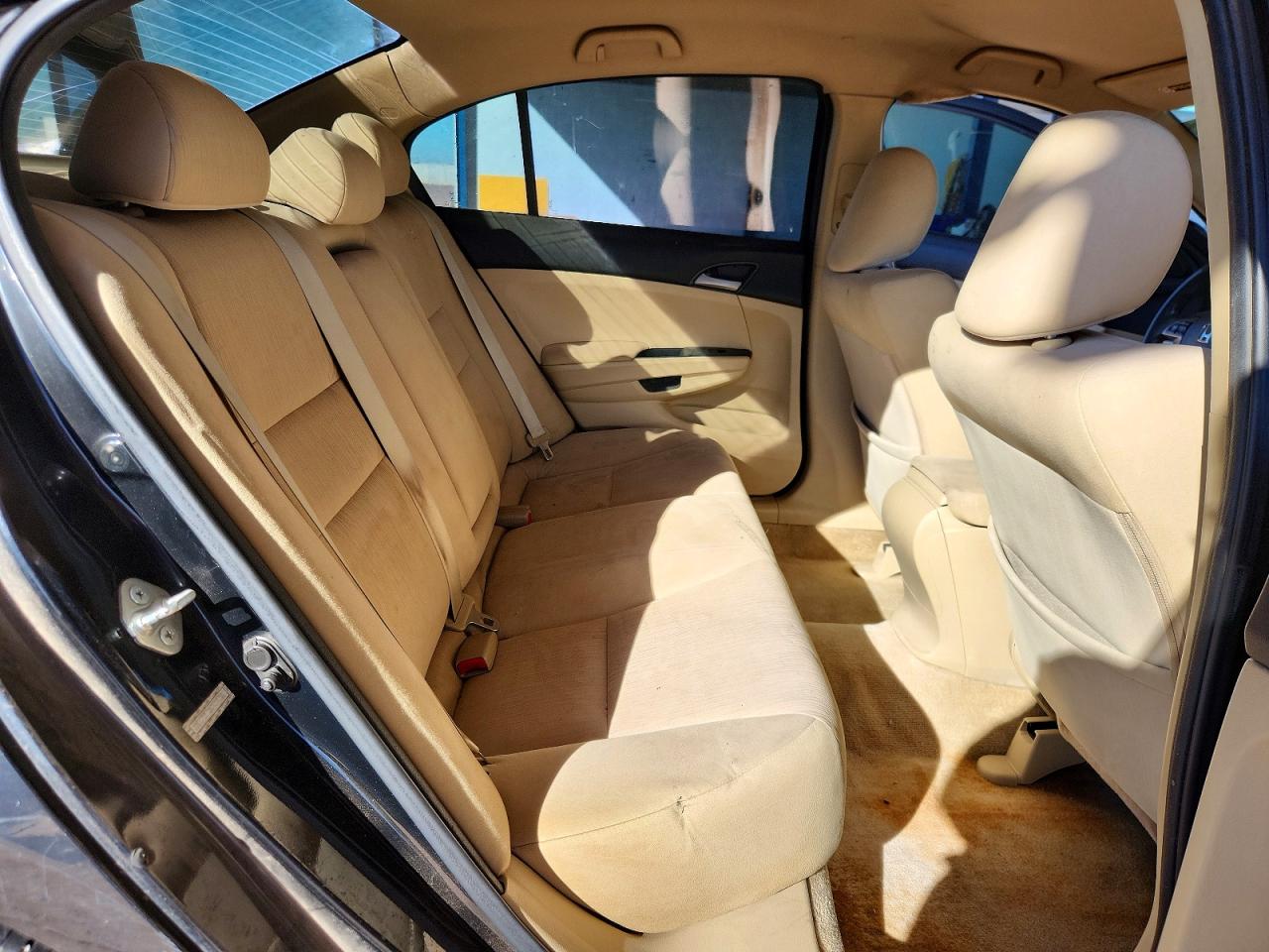 2012 HONDA ACCORD LX photo 19