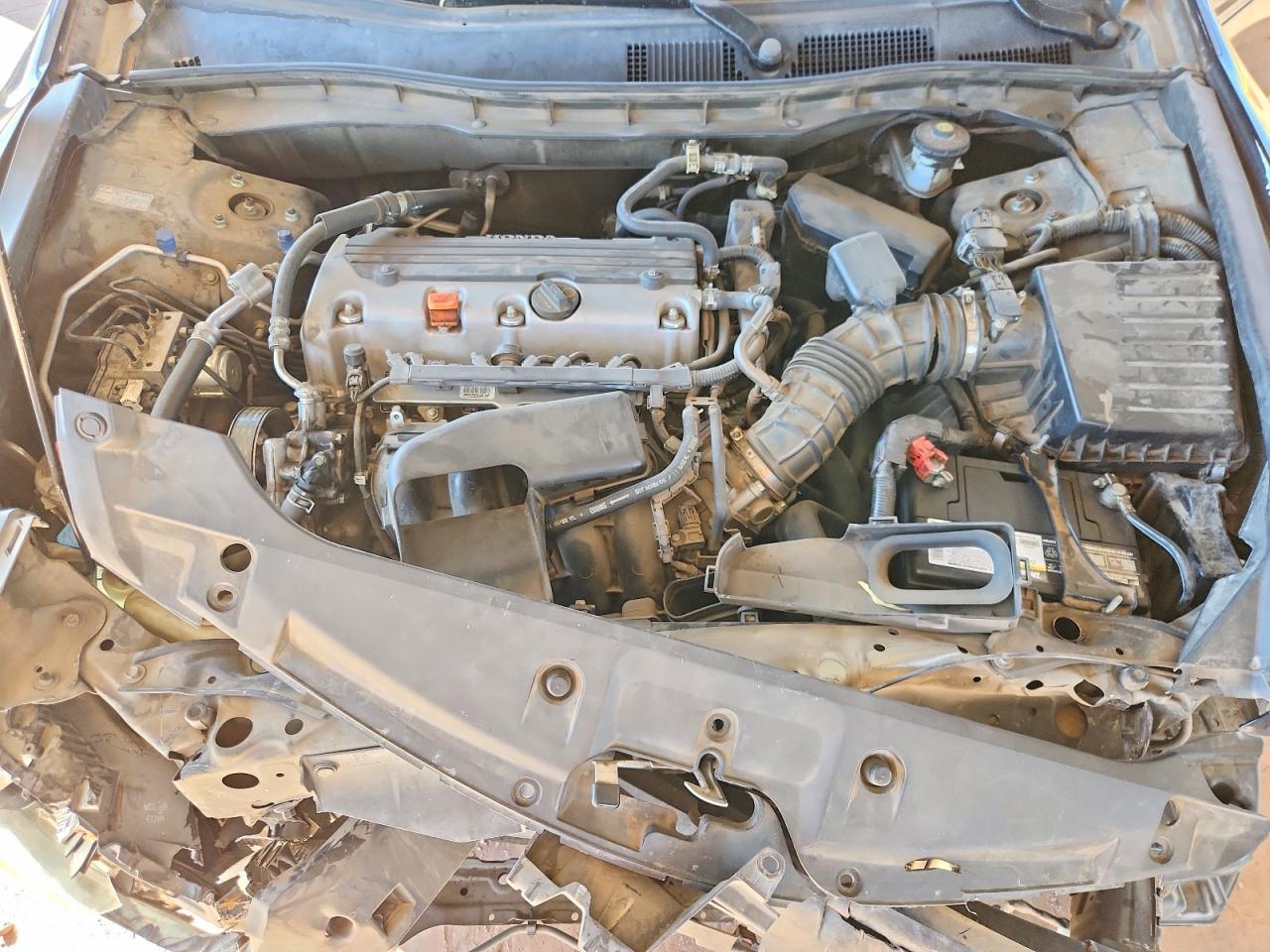 2012 HONDA ACCORD LX photo 21