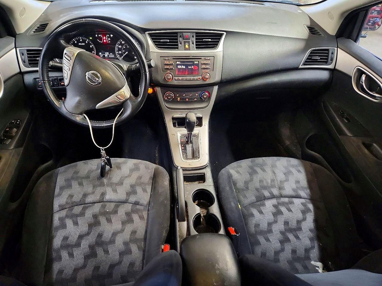 2013 NISSAN SENTRA S photo 8