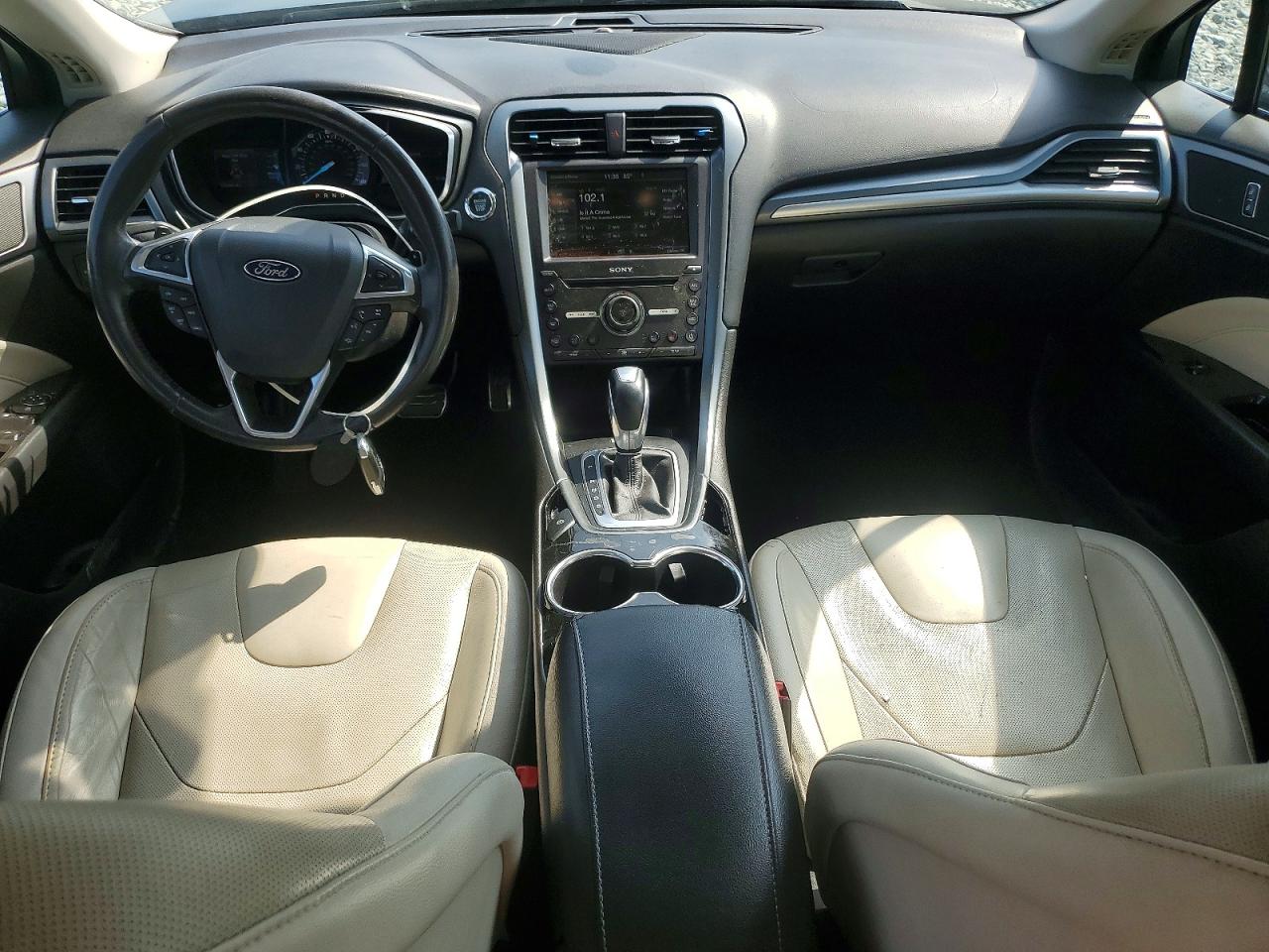 2016 FORD FUSION photo 15