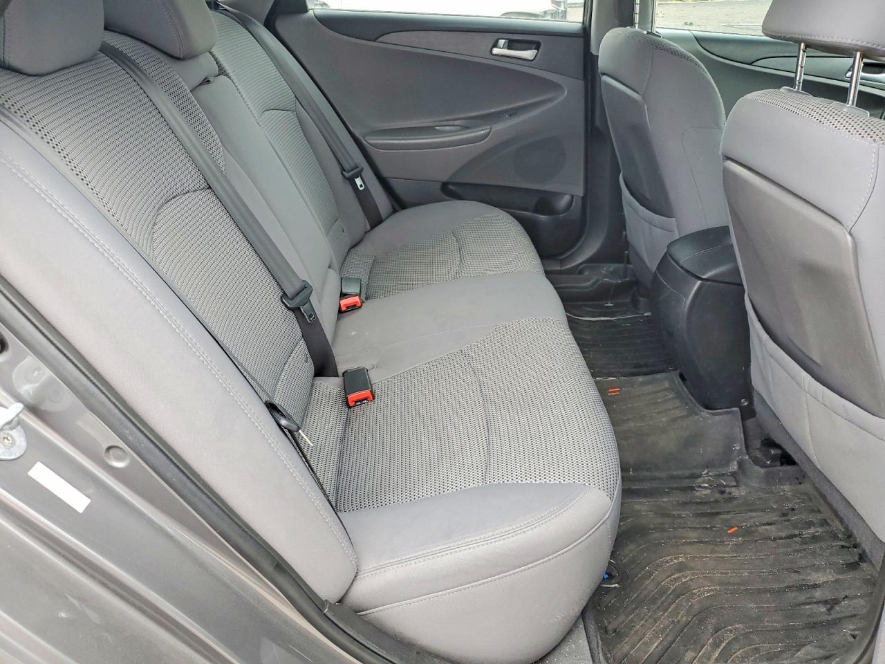 2011 HYUNDAI SONATA GLS photo 19