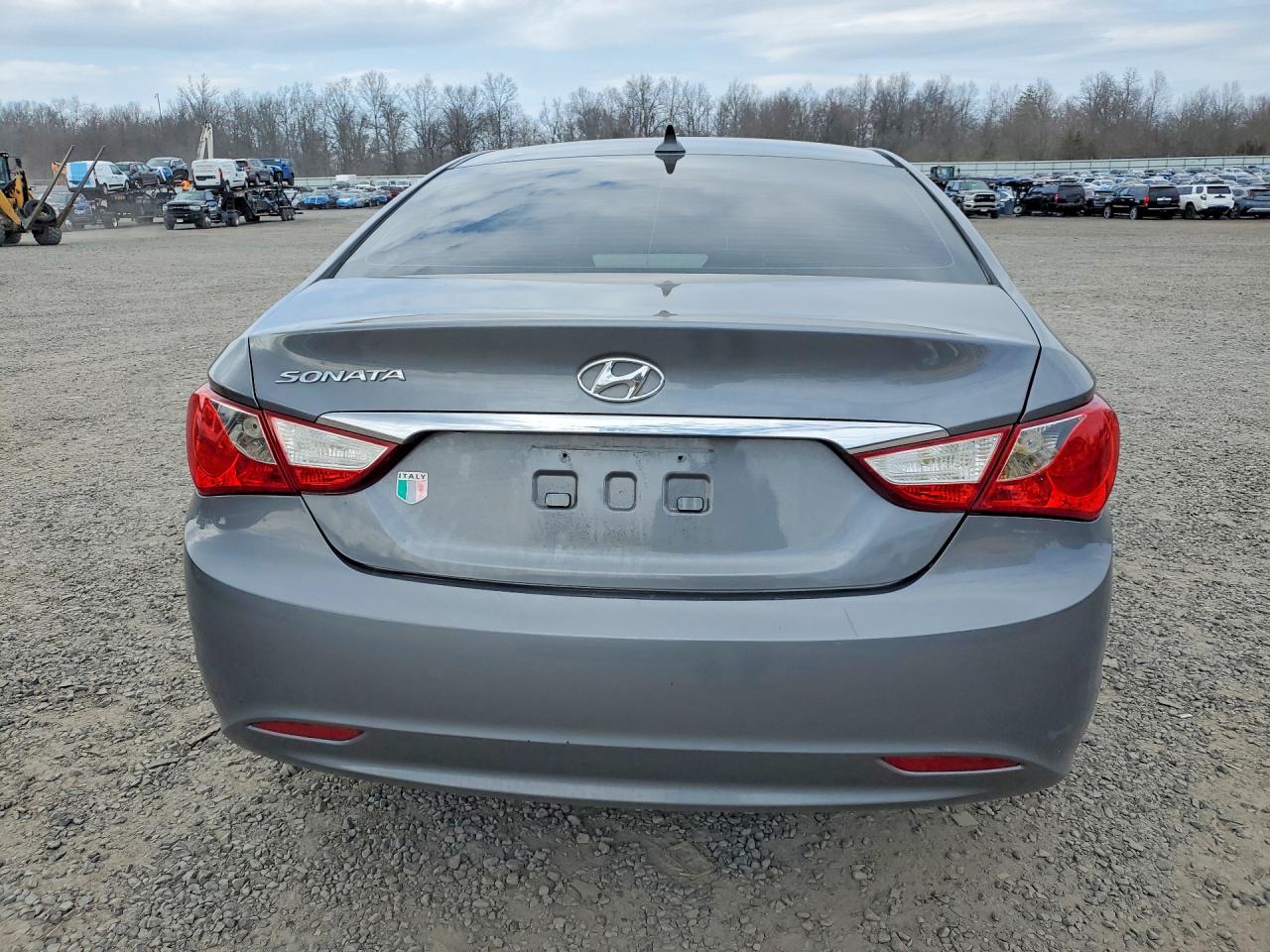 2011 HYUNDAI SONATA GLS photo 11