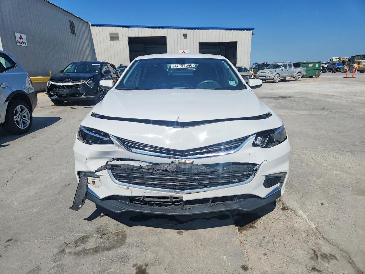 2018 CHEVROLET MALIBU LT photo 9