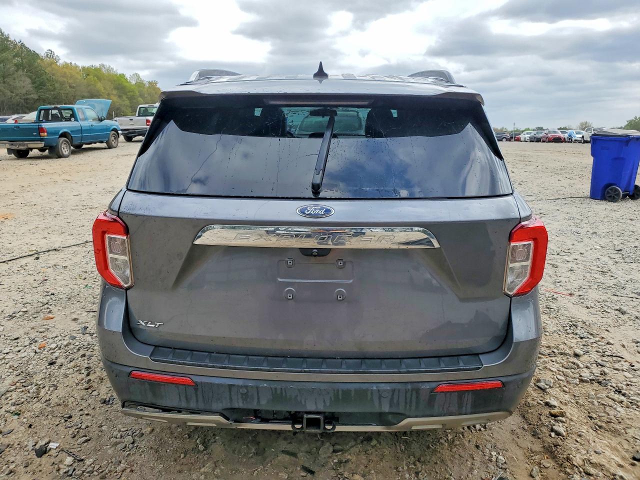 2021 FORD EXPLORER XLT photo 11