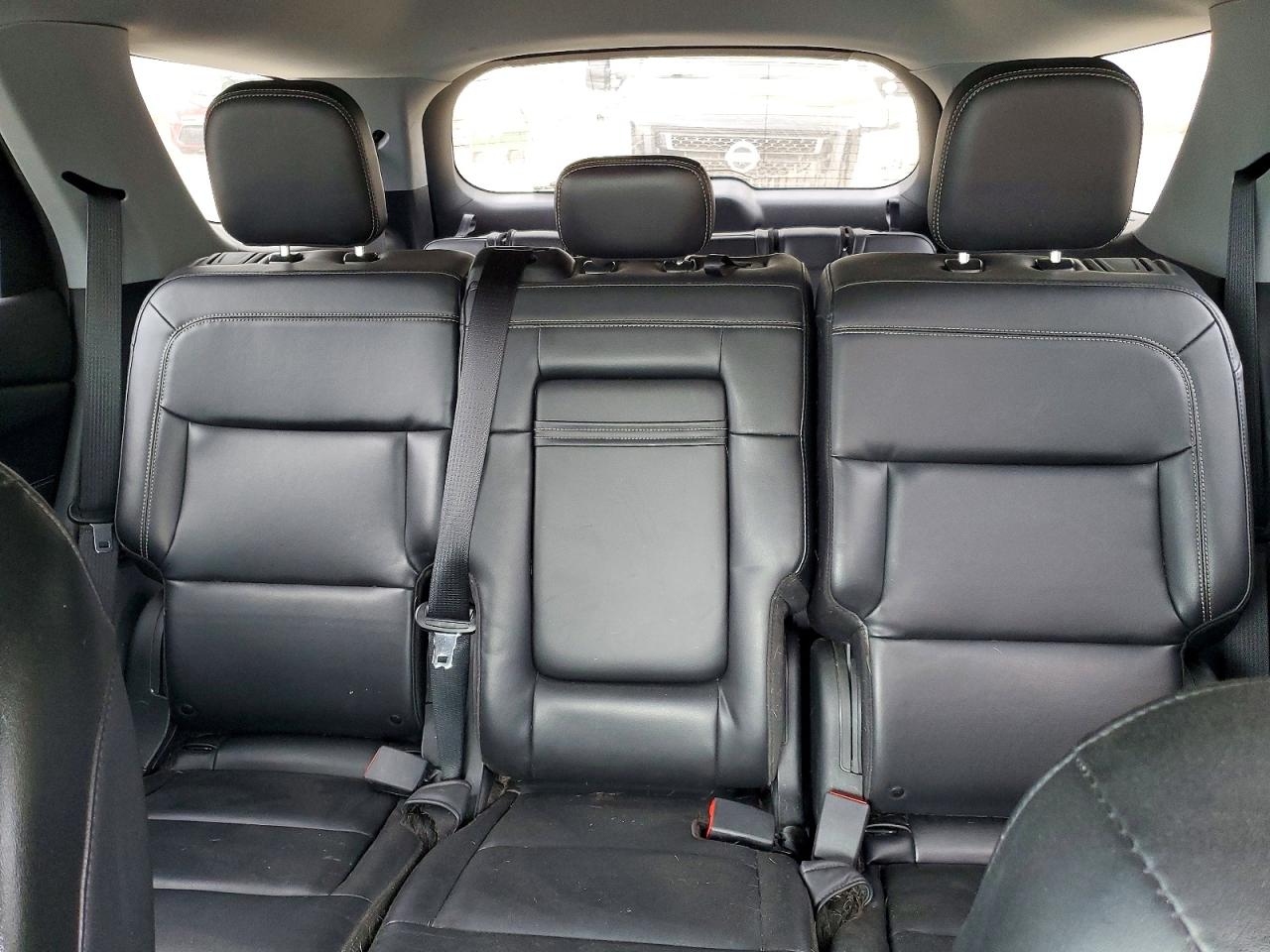 2021 FORD EXPLORER XLT photo 19