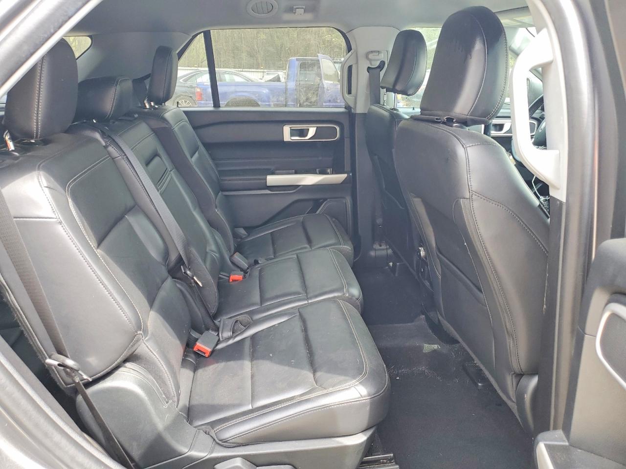 2021 FORD EXPLORER XLT photo 21