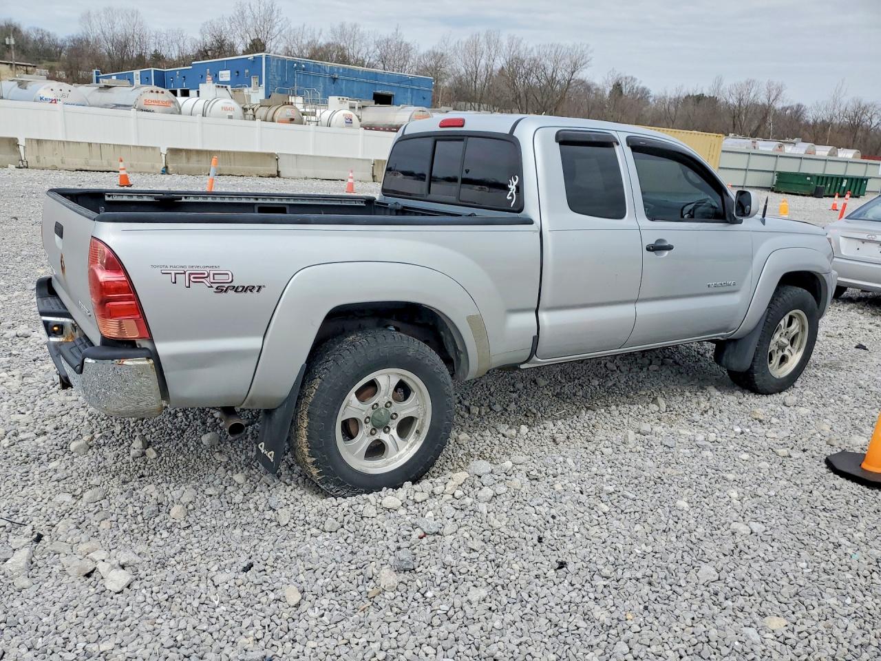 2006 TOYOTA TACOMA V6 photo 3
