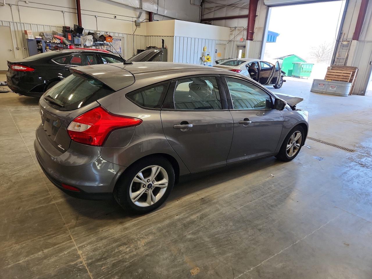 2014 FORD FOCUS SE photo 7