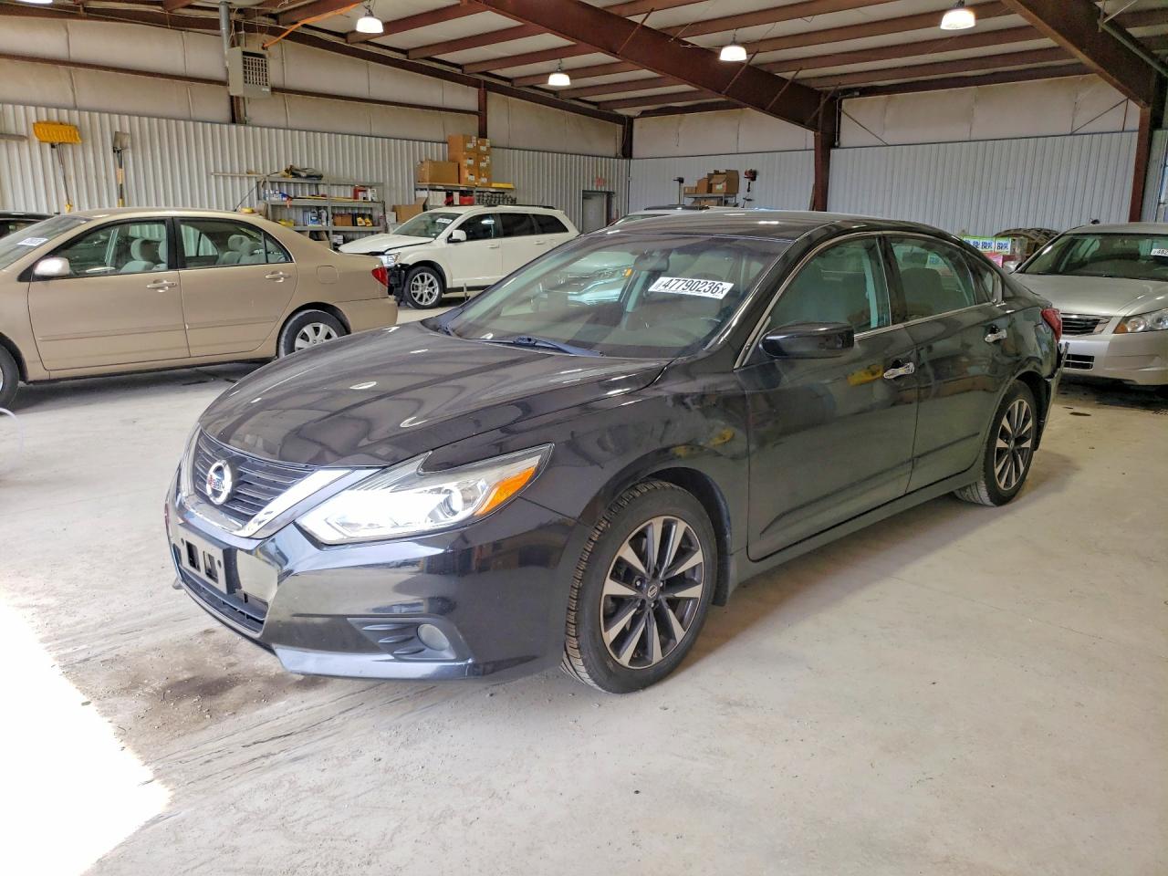 2017 NISSAN ALTIMA