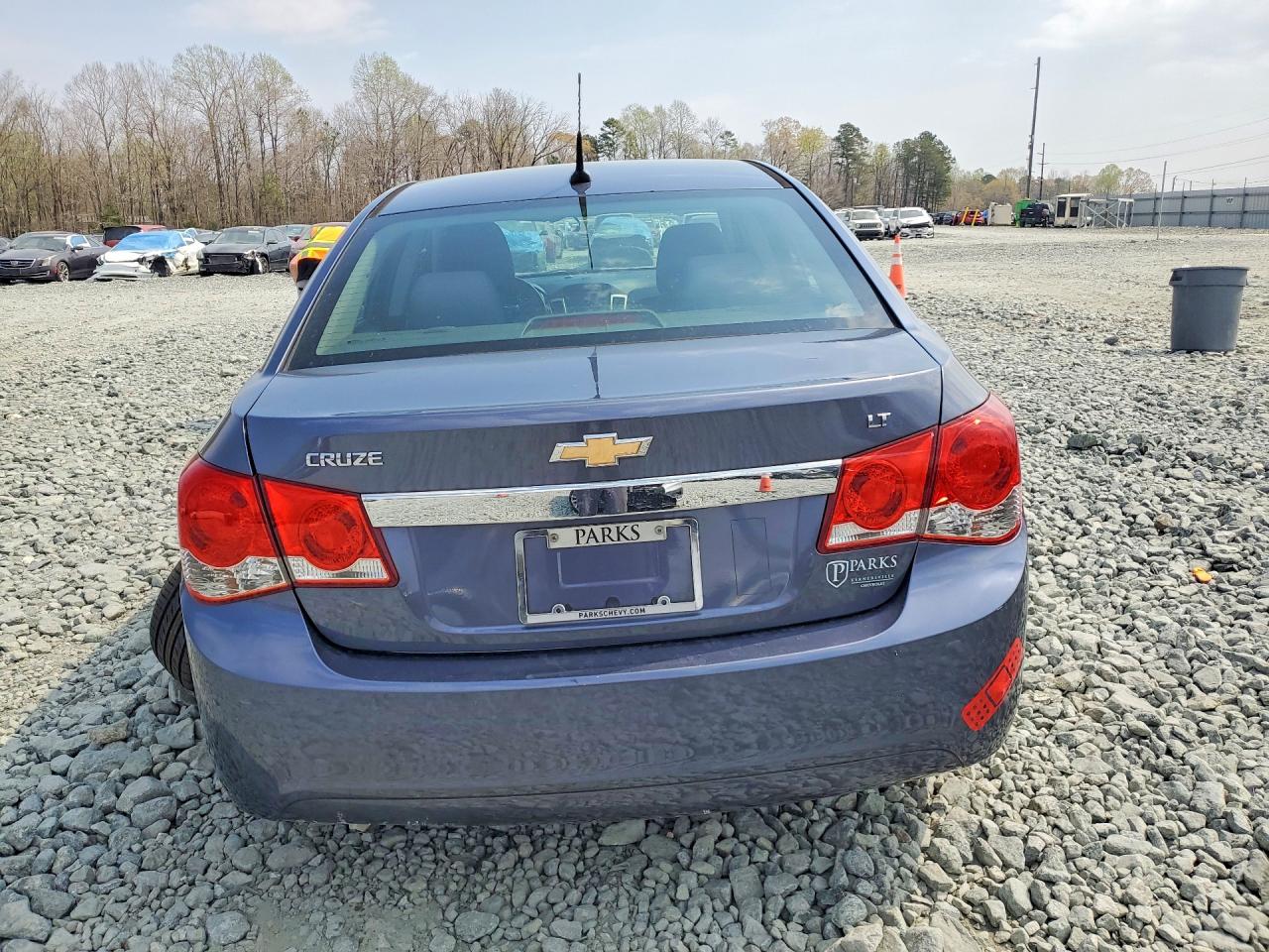 2013 CHEVROLET CRUZE LT photo 6