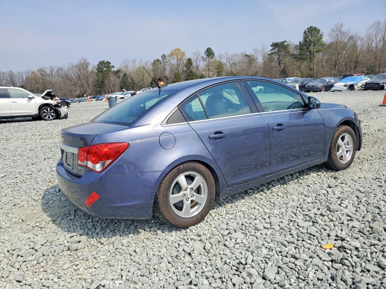 2013 CHEVROLET CRUZE LT photo 3
