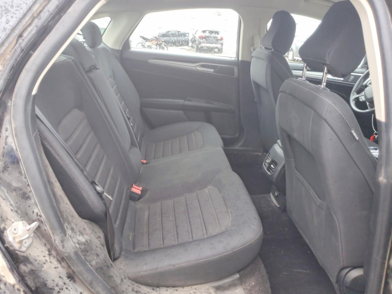 2020 FORD FUSION SE photo 19