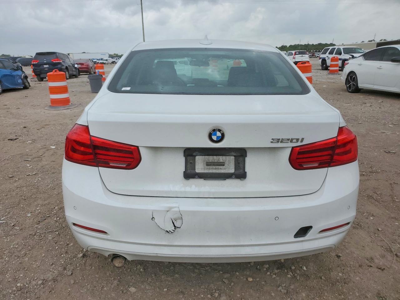 2017 BMW 320 I photo 6