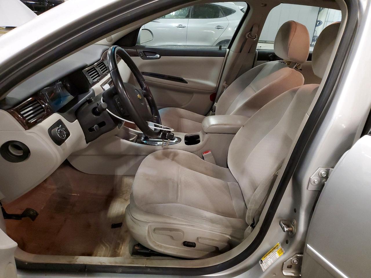 2013 CHEVROLET IMPALA LT photo 13