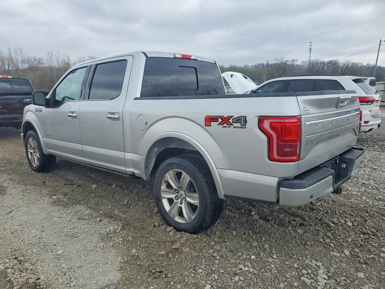 2015 FORD F150 SUPERCREW photo 3