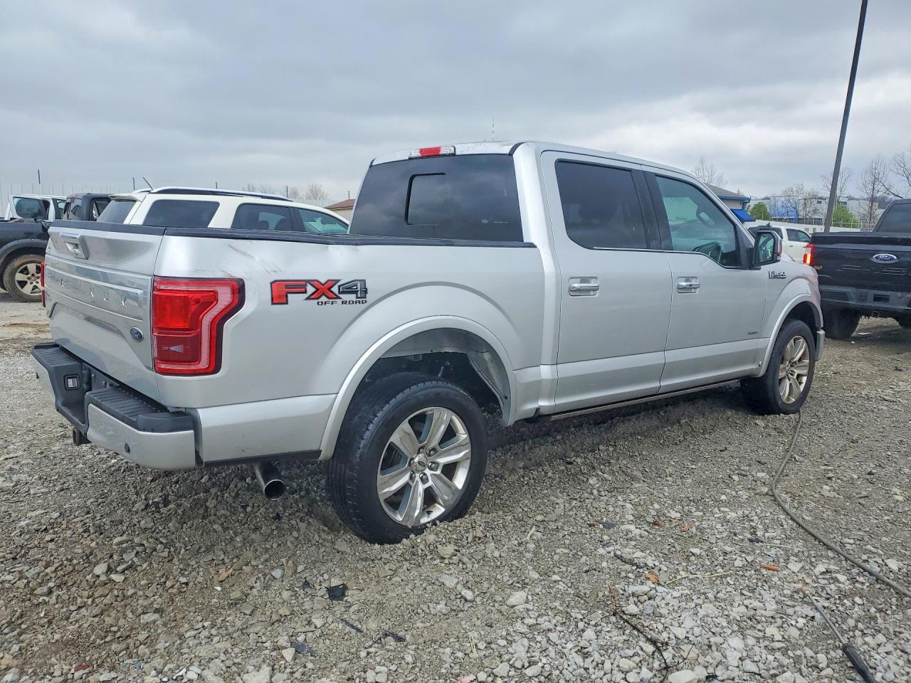 2015 FORD F150 SUPERCREW photo 5