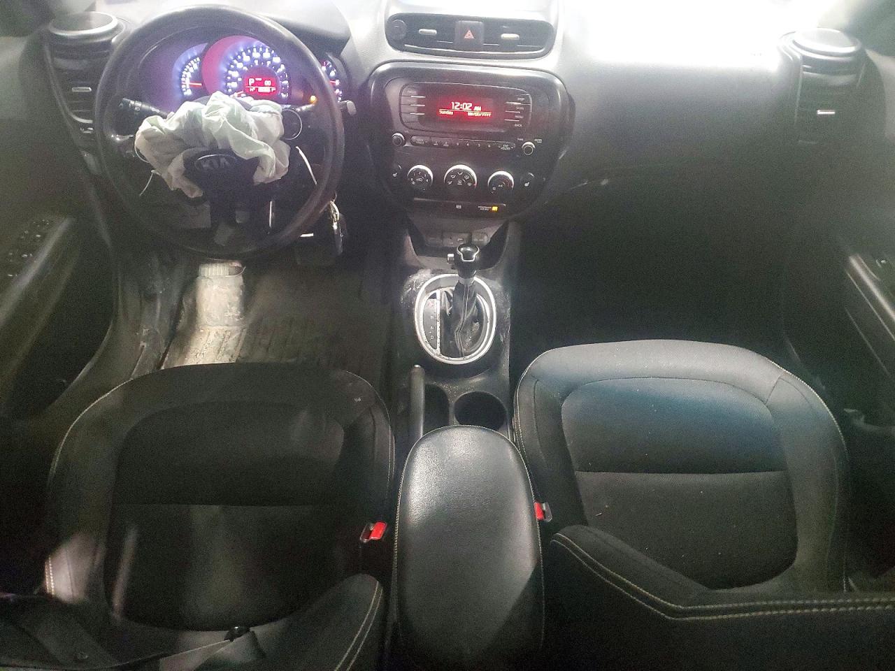 2016 KIA SOUL + photo 22