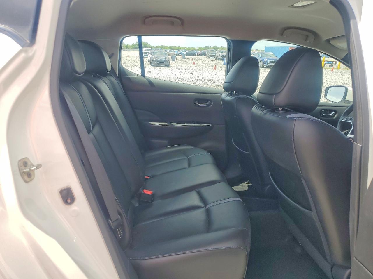 2019 NISSAN LEAF SL PLUS photo 10