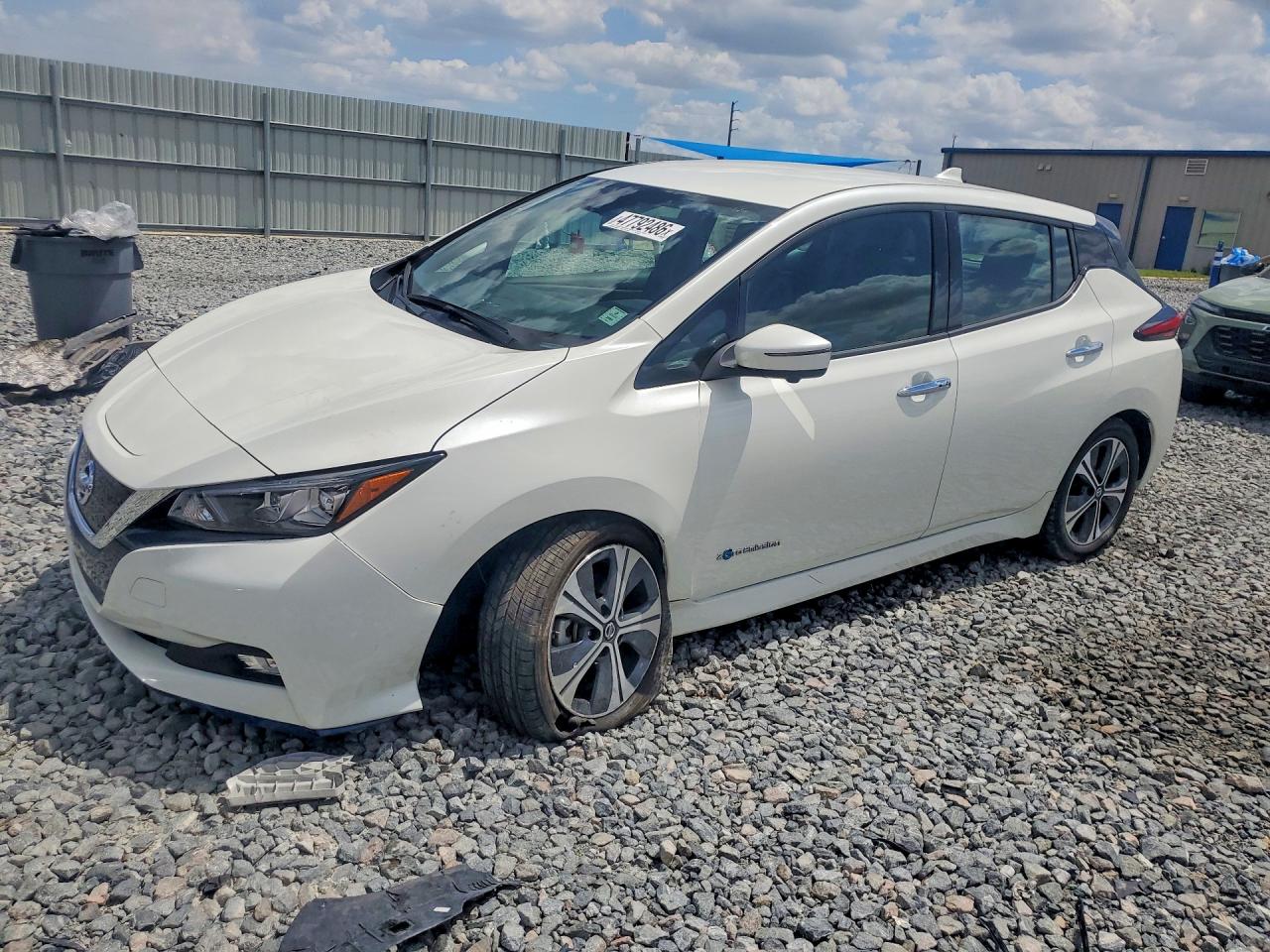2019 NISSAN LEAF